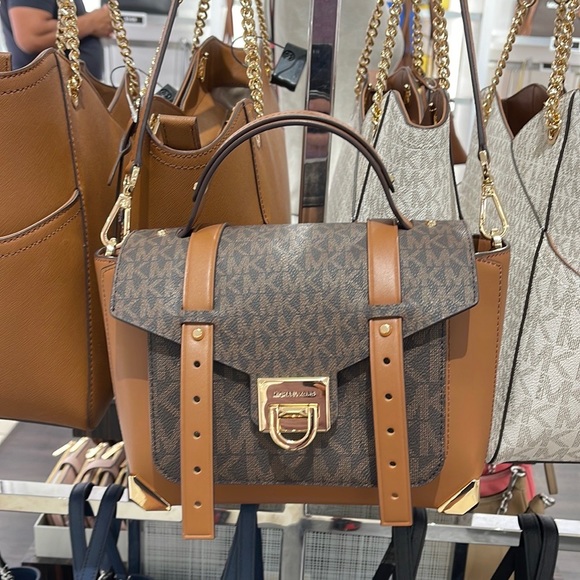 MICHAEL KORS MANHATTAN MEDIUM TOP HANDLE SCHOOL SATCHEL CROSSBODY BAG BROWN
NWT - Picture 2 of 16